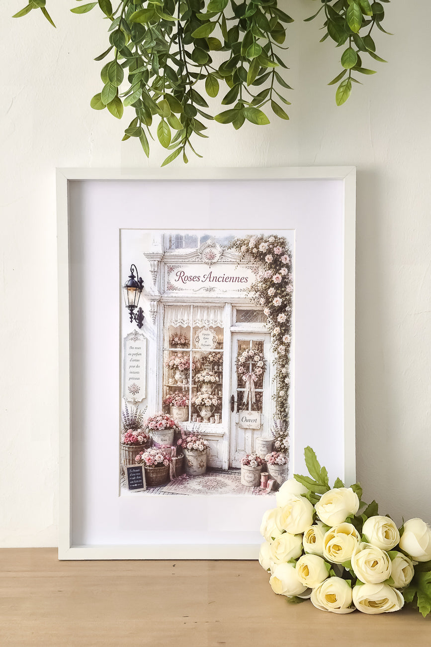 Affiche A4 d'une vitrine de fleuriste Roses Anciennes mise en situation. Impression HD sur carton 200 g.