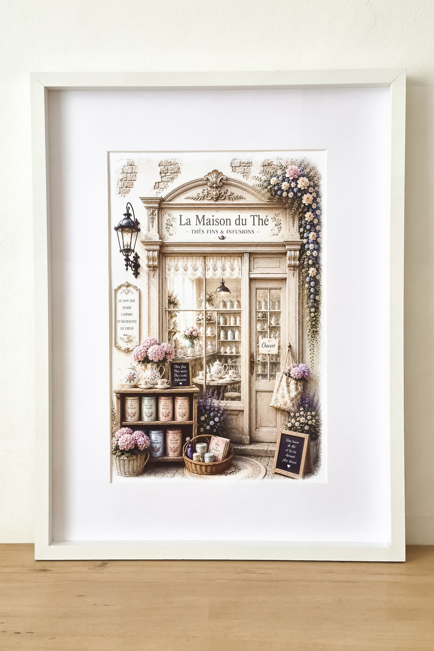 Affiche A4 illustrée vitrine boutique La Maison du Thé mise en situation. Impression hd sur carton 200 g